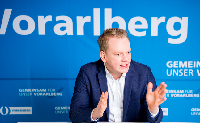 Christof Bitschi bei Pressekonferenz